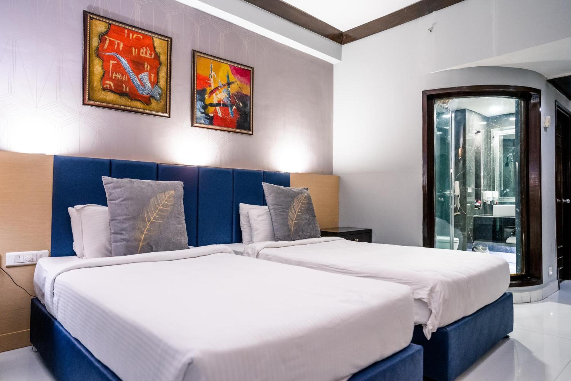 Hotel Pal Heights Bhubaneswar Exterior foto